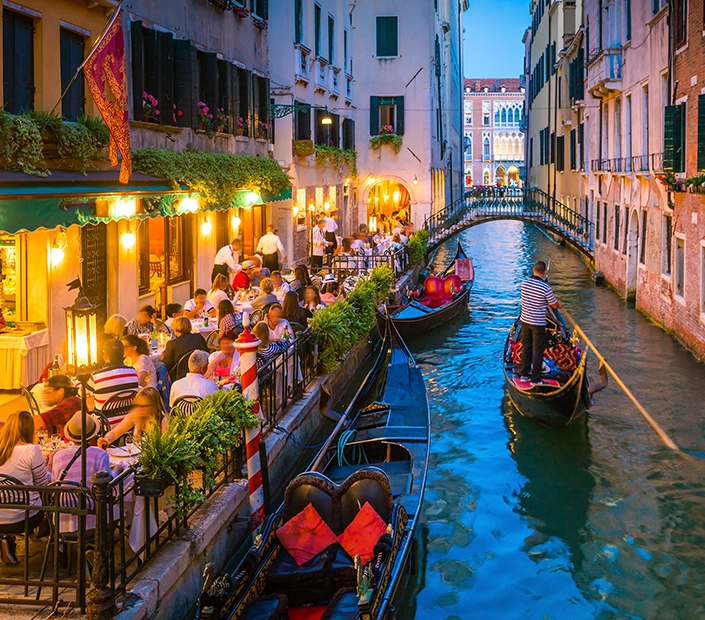 Gondola in Venice | Outbound International | Business Travel | Horizons